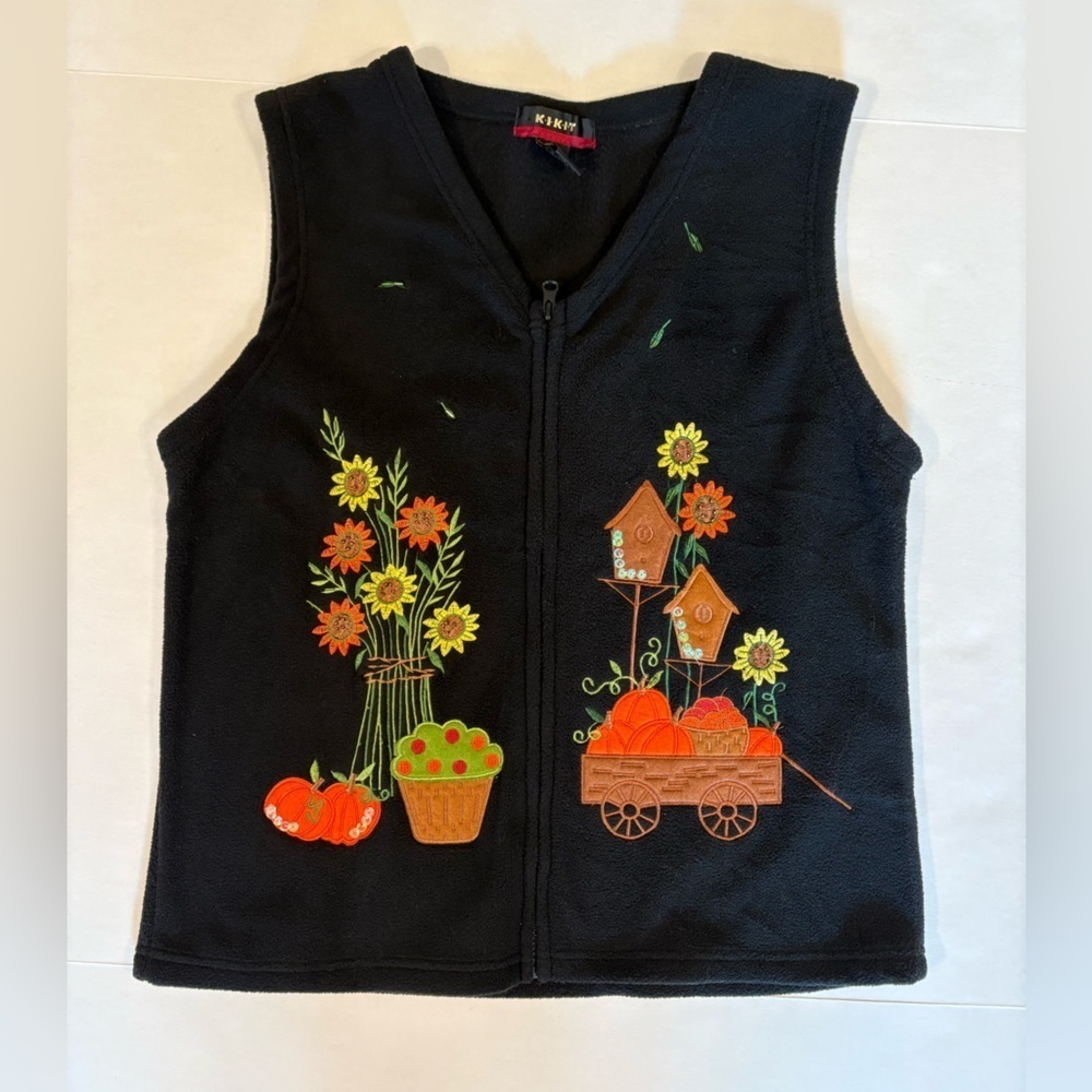 KIKIT black v-neck full zip vest Fall Halloween pumpkins apples size large NWOT